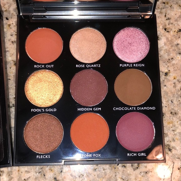 Morphe bundle of eyeshadow & brush set - Picture 6 of 8